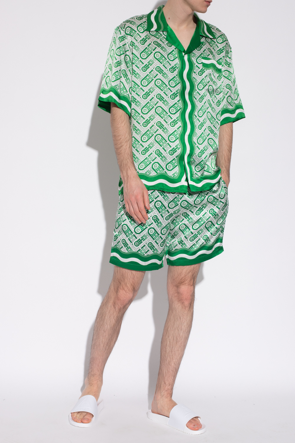 ショートパンツ Casablanca Short Pants With Silk Graphic Print 22361767_52276119_600.jpg